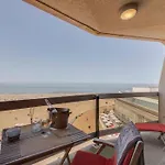 Sea View 아파트